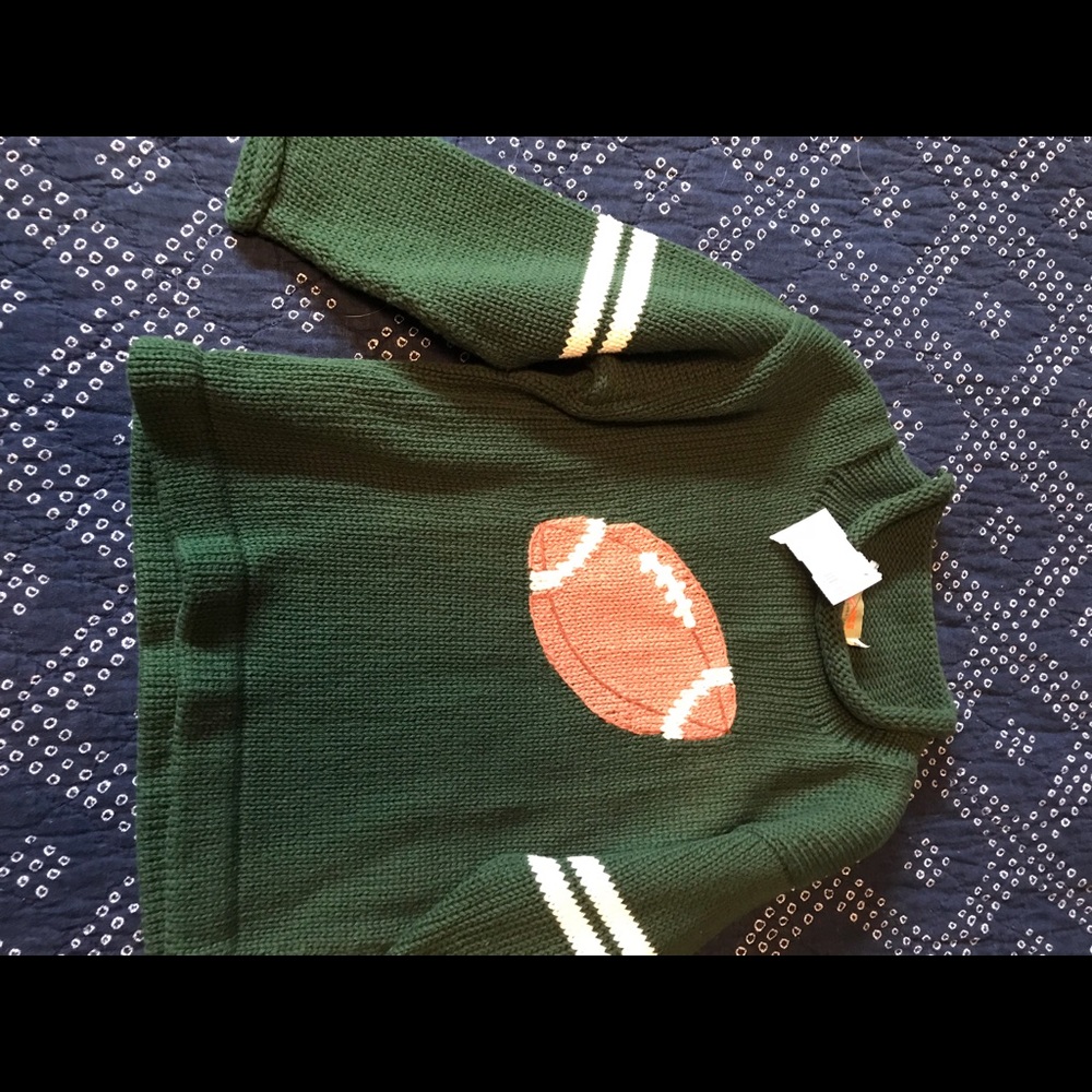 NWT Hunter green football sweater 4t
